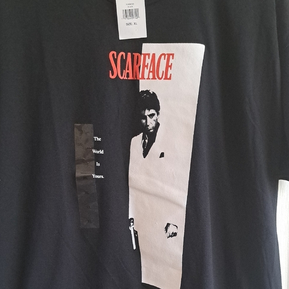Black Short Sleeve Graphic Tee Scarface - Picture 3 of 6
